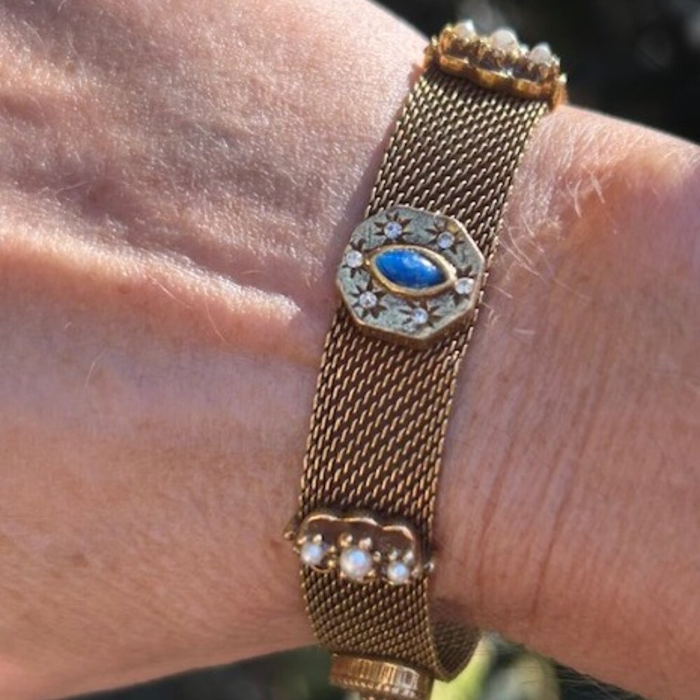 GOLDETTE NY Victoria Revival Gold Mesh BRACELET - Picture 4 of 12